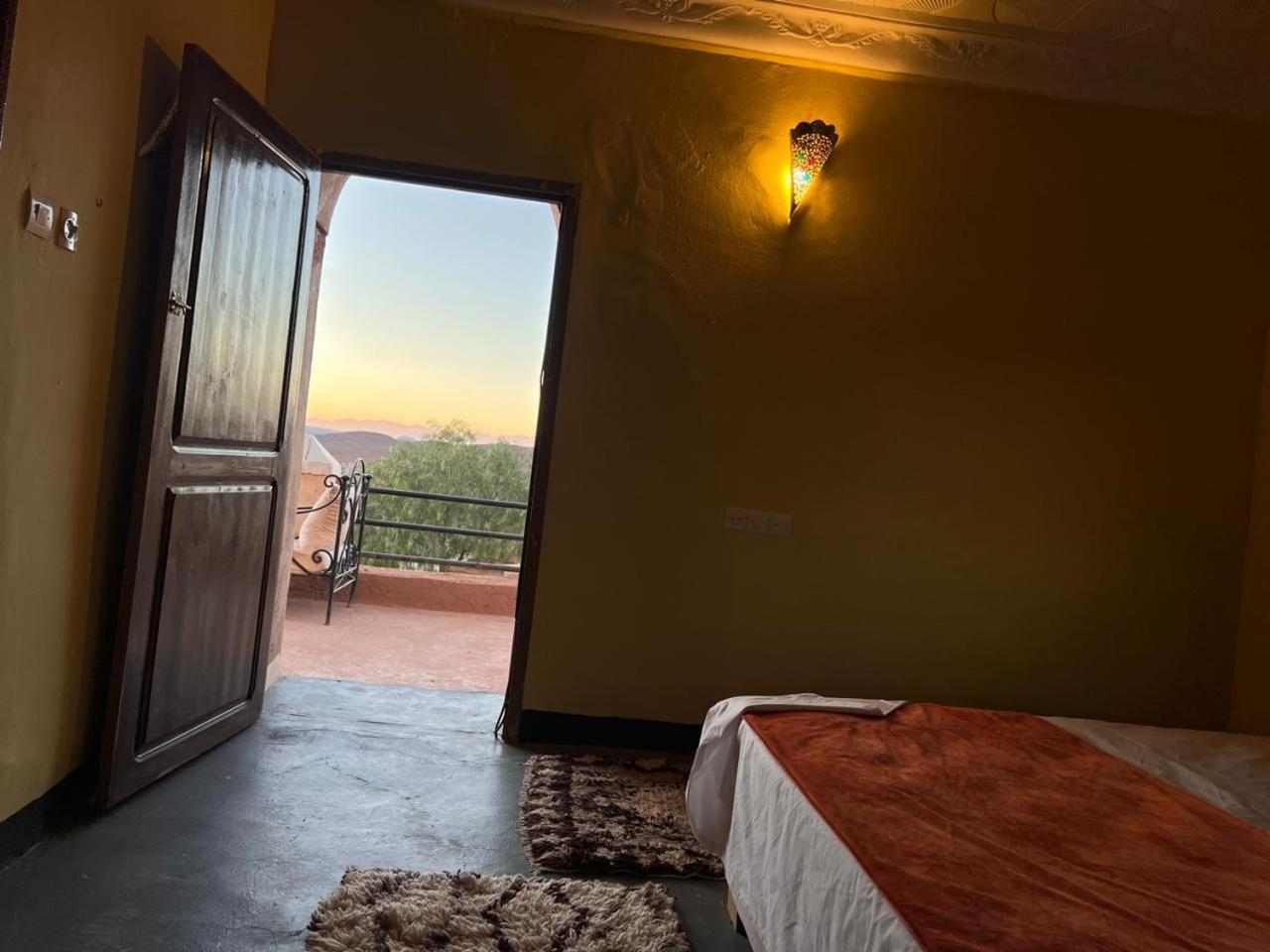 Kasbah Tifoultoute Tajda Luaran gambar
